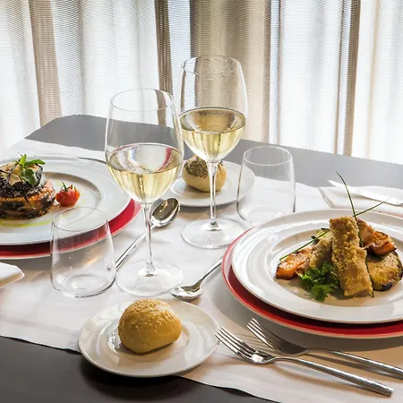 Отель Fiera Болонья