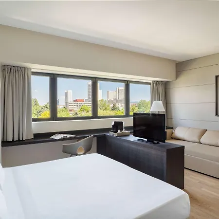 Fiera 4* ボローニャ