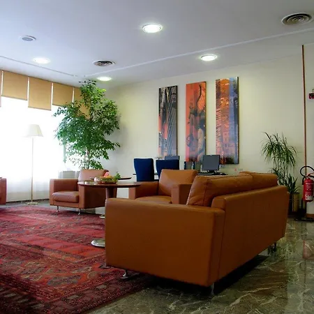 Ξενοδοχείο Fiera 4*